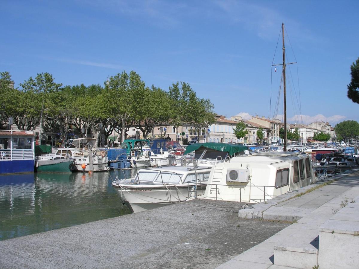 L'Isle Lägenhet Beaucaire  Exteriör bild